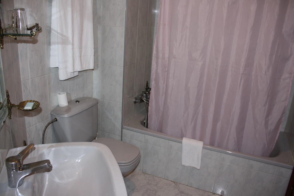 Hotel Cristaleiro Gondomar Szoba fotó